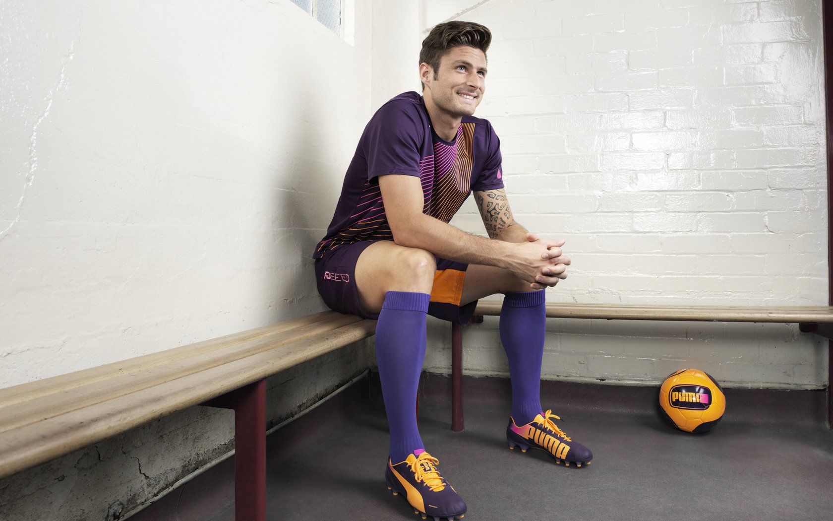 开云官网-加时鏖战与孤星闪耀,当集体荣耀遇上个人英雄主义 第2张 开云官网-加时鏖战与孤星闪耀,当集体荣耀遇上个人英雄主义 第2张